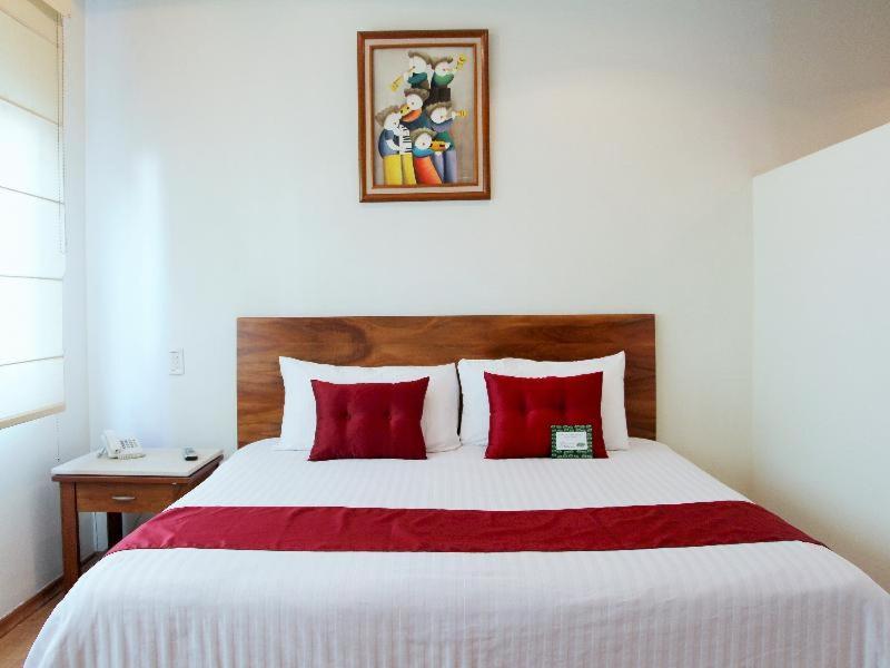 Residence L'Heritage Aristoteles 140 By Bluebay Mexico City Room photo