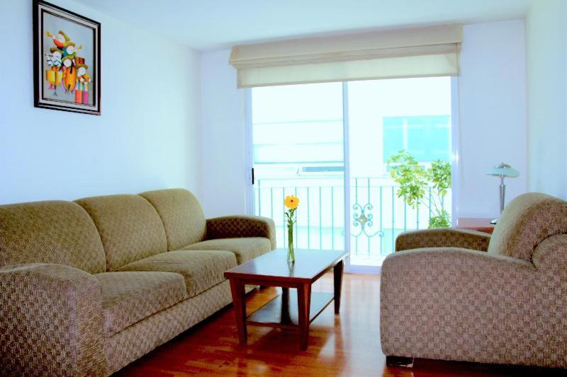 Residence L'Heritage Aristoteles 140 By Bluebay Mexico City Room photo