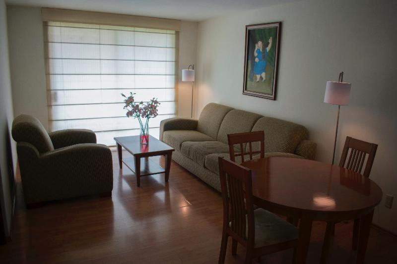 Residence L'Heritage Aristoteles 140 By Bluebay Mexico City Room photo